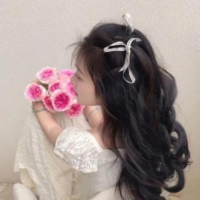 笼里的女人